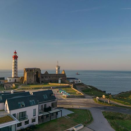 Hostellerie De La Pointe Saint-Mathieu - Spa & Restaurant Плугонвелен Екстериор снимка