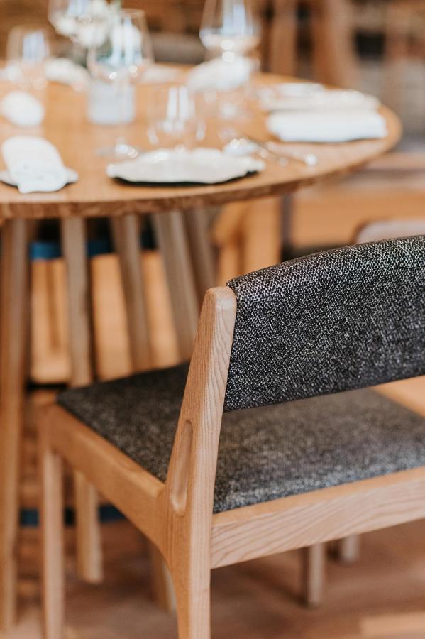Hostellerie De La Pointe Saint-Mathieu - Spa & Restaurant Плугонвелен Екстериор снимка