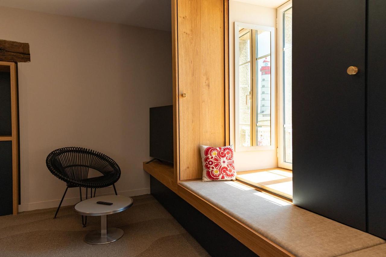 Hostellerie De La Pointe Saint-Mathieu - Spa & Restaurant Плугонвелен Екстериор снимка