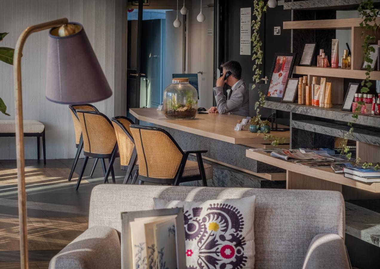 Hostellerie De La Pointe Saint-Mathieu - Spa & Restaurant Плугонвелен Екстериор снимка