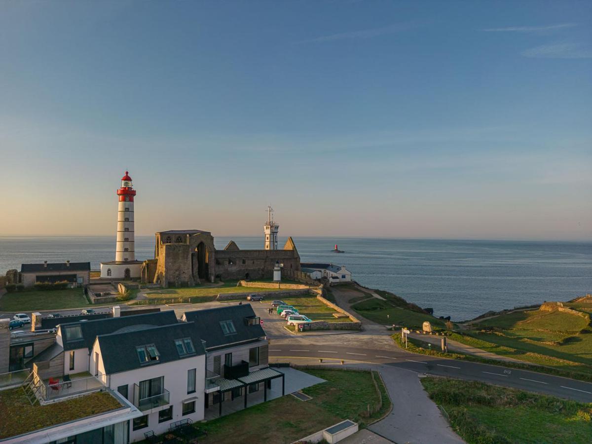Hostellerie De La Pointe Saint-Mathieu - Spa & Restaurant Плугонвелен Екстериор снимка