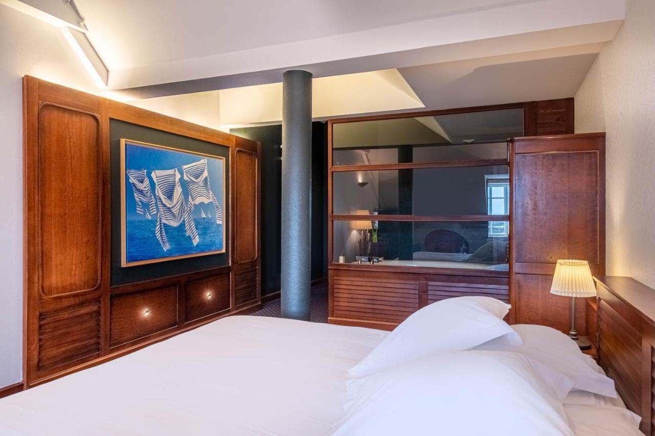 Hostellerie De La Pointe Saint-Mathieu - Spa & Restaurant Плугонвелен Екстериор снимка