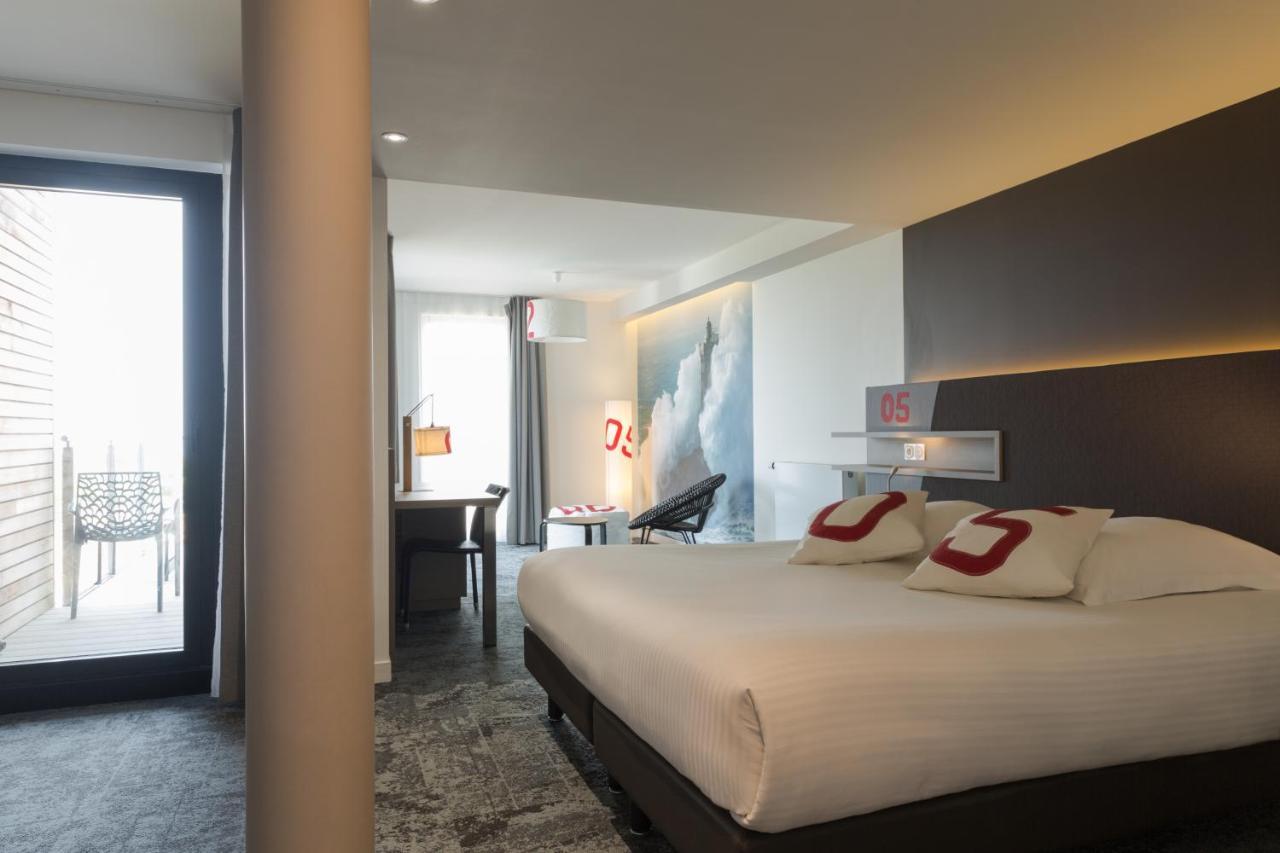 Hostellerie De La Pointe Saint-Mathieu - Spa & Restaurant Плугонвелен Екстериор снимка
