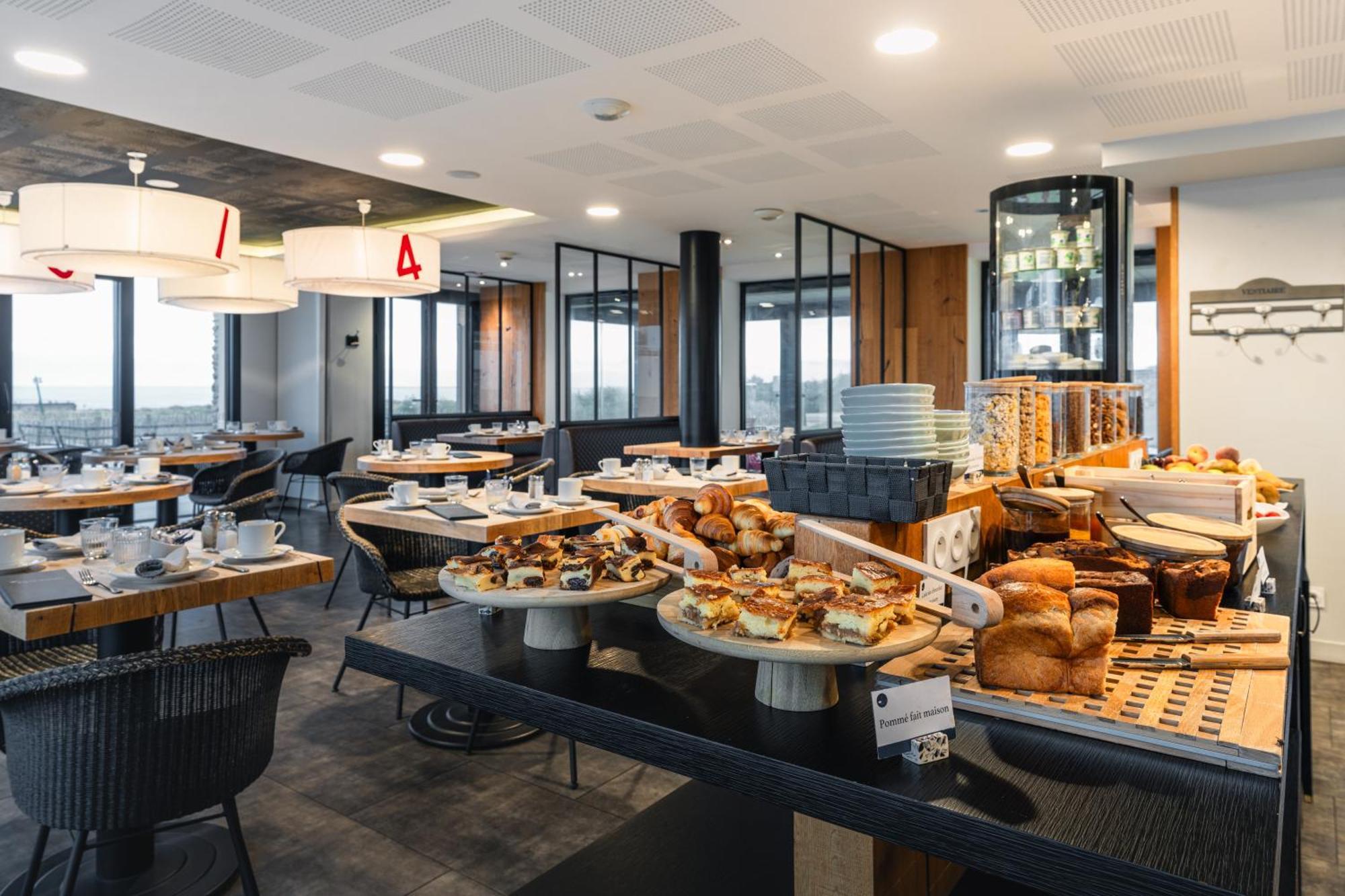 Hostellerie De La Pointe Saint-Mathieu - Spa & Restaurant Плугонвелен Екстериор снимка