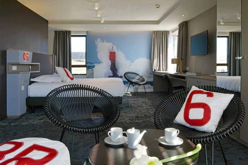 Hostellerie De La Pointe Saint-Mathieu - Spa & Restaurant Плугонвелен Екстериор снимка