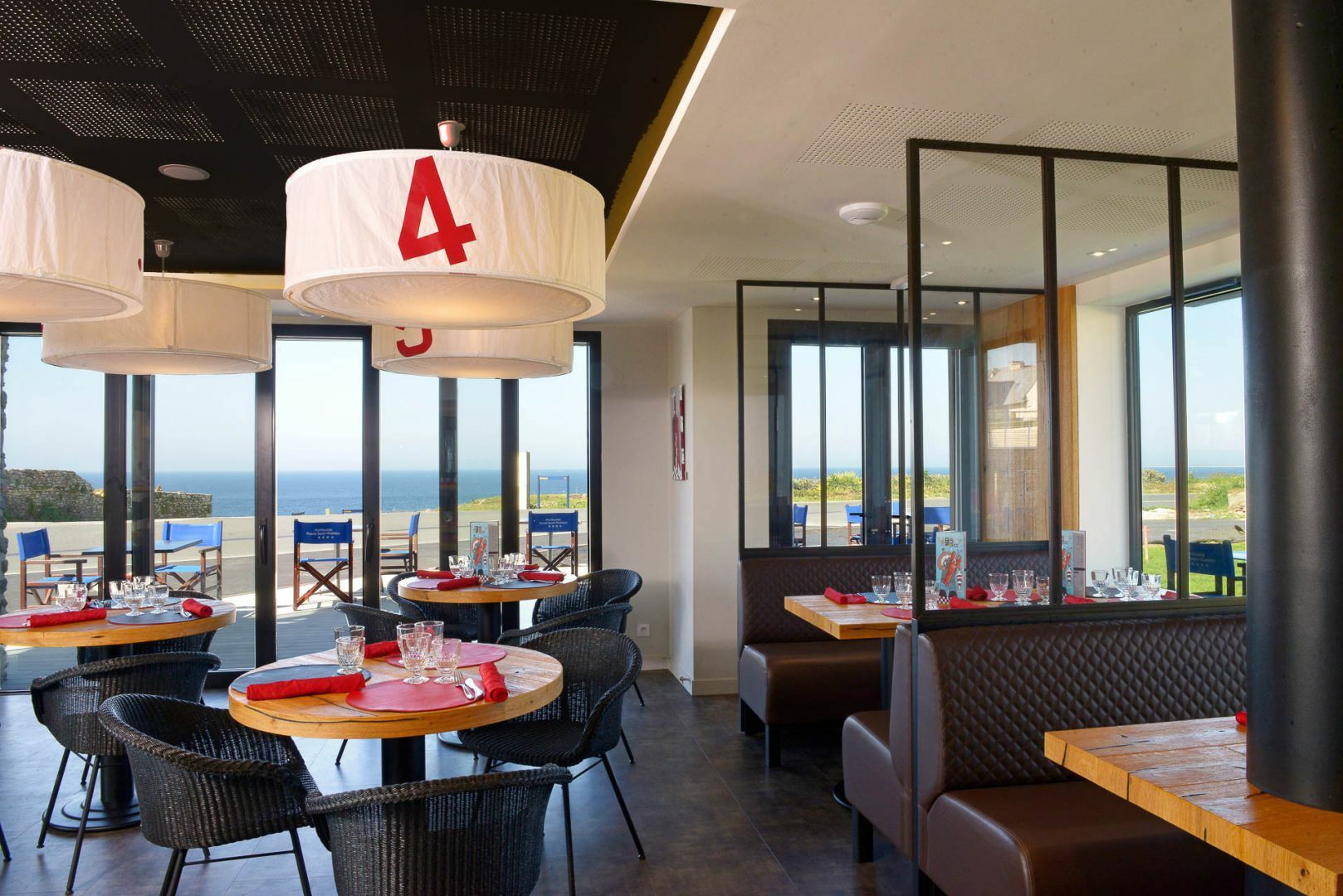 Hostellerie De La Pointe Saint-Mathieu - Spa & Restaurant Плугонвелен Екстериор снимка